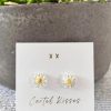 Women Cartel Kisses Jewellery | Daisy Earrings
